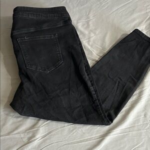 Old Navy Women’s Dark Black Skinny Jeans